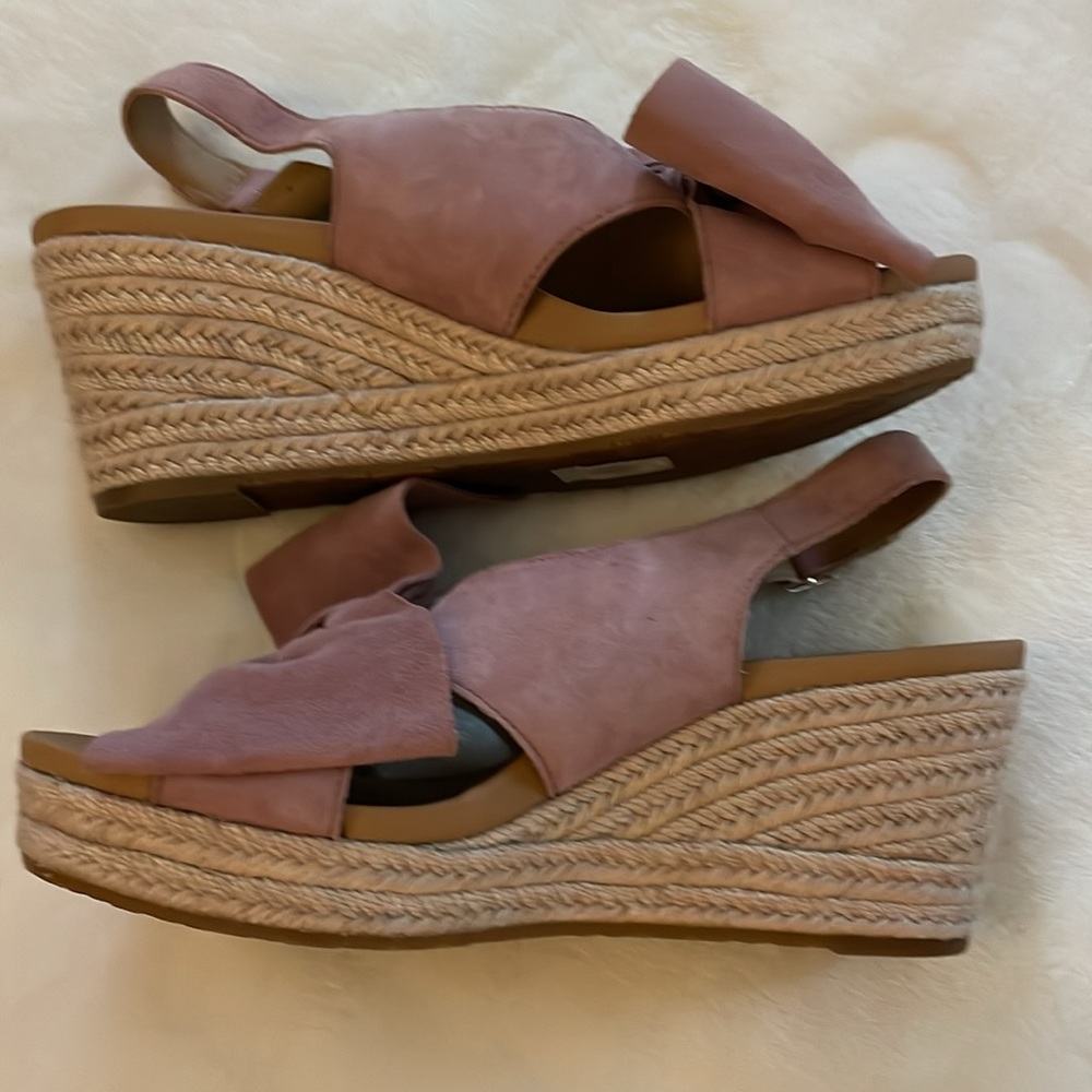 Women’s UGG sandals, size 8 1/2